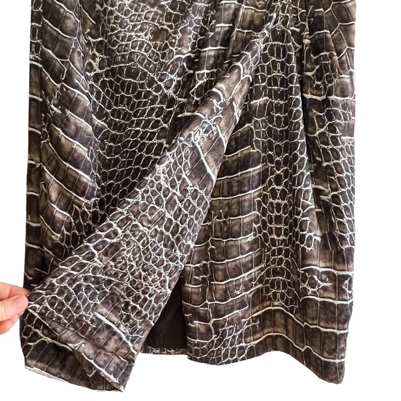 Riani silk reptile print a-line skirt gathered at hip Sz 10 excellent condition - Picture 4 of 10